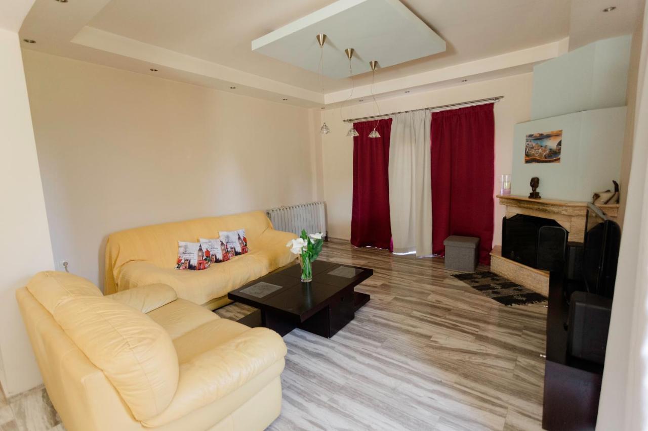 Arias'-Welcoming Guest House Κουνουπιδιανά Εξωτερικό φωτογραφία
